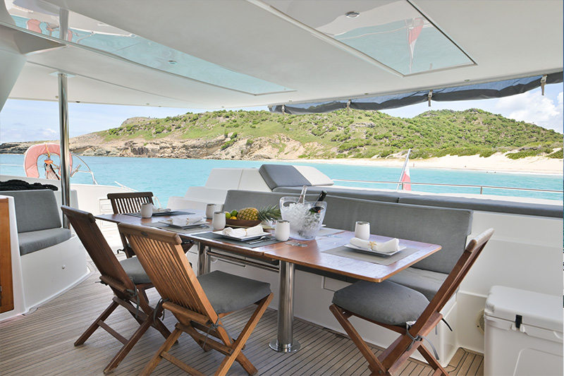 The Blu Bi U is an elegantly designed yacht, with clean lines.