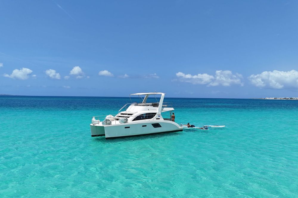 The SEAWEED 40 is an elegantly designed yacht, with clean lines.